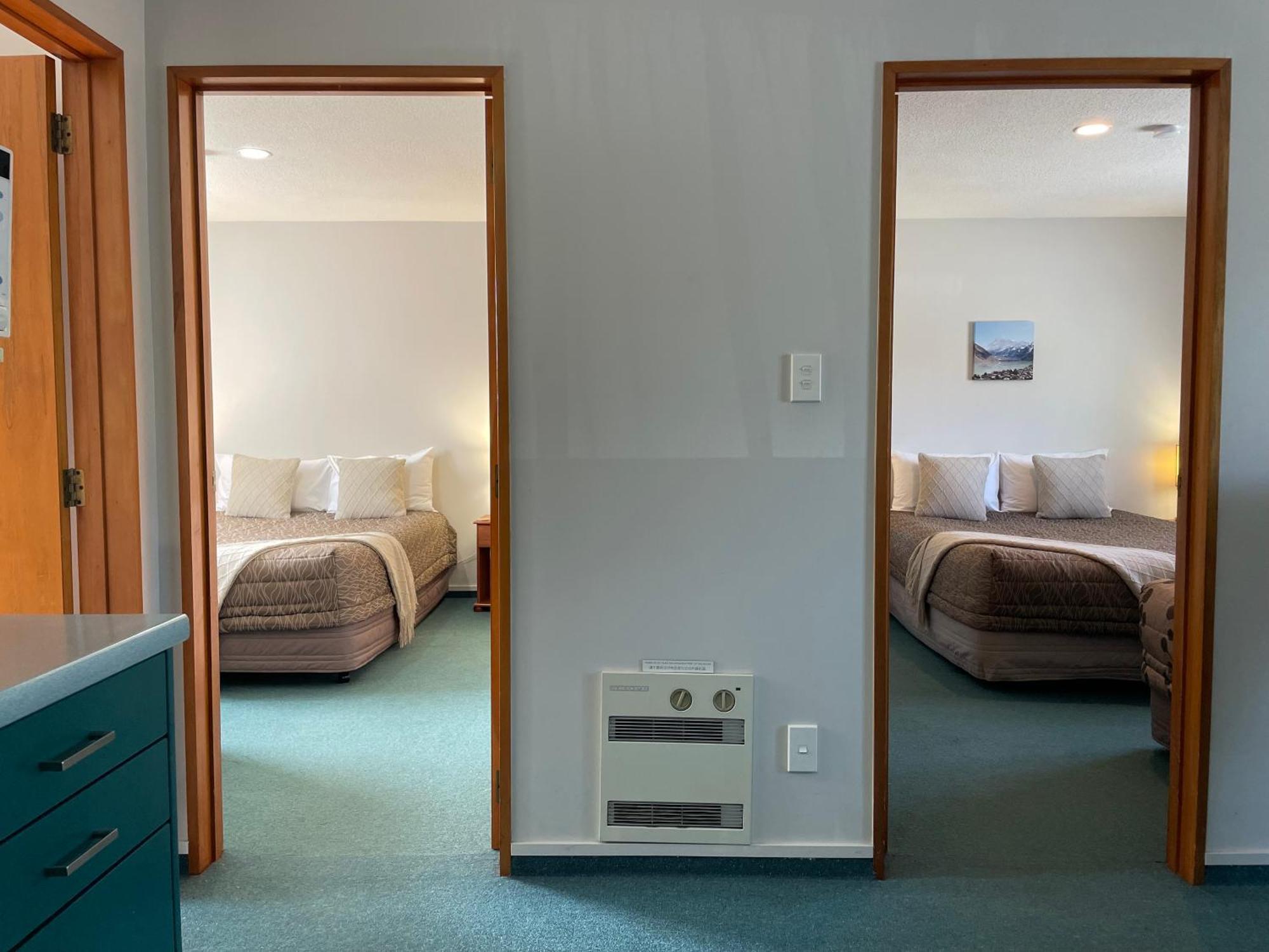Asure Ambassador Motor Lodge Оамару Екстериор снимка
